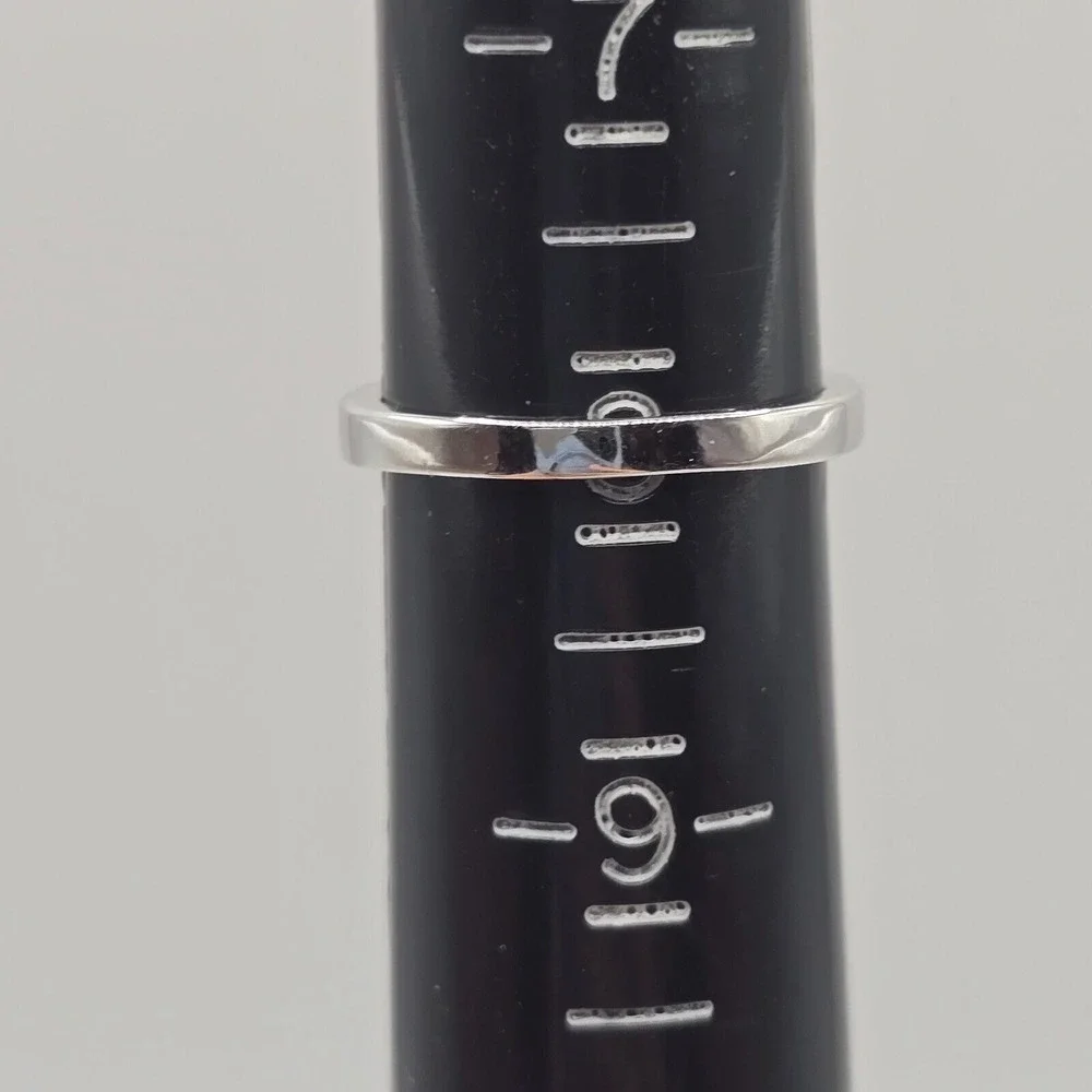 Geometric Diamond Ring Womens Size‎ 8 Gold Silver Tone Modern Minimalist - Picture 6 of 7